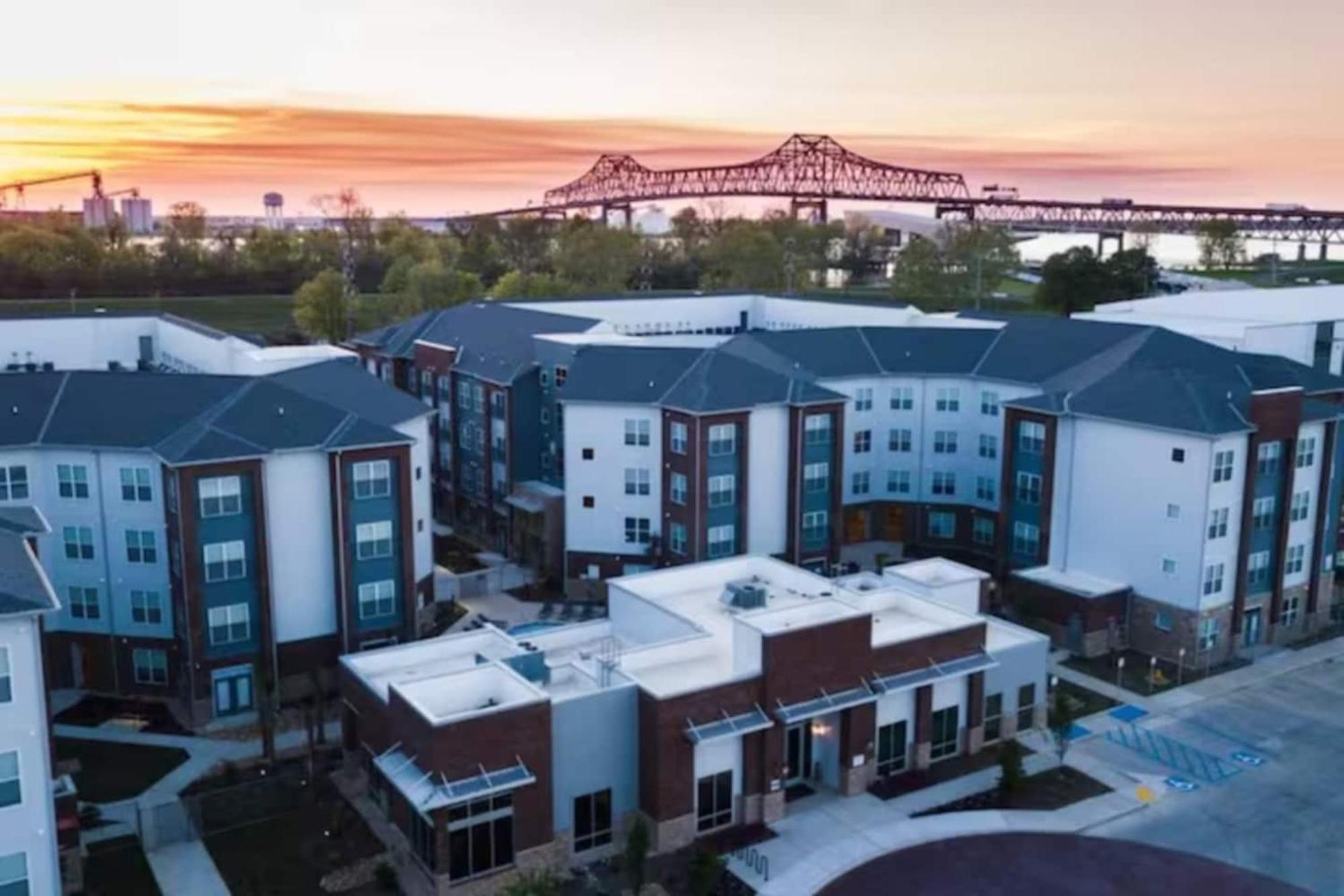 #2107 - 2 Bedroom, Lsu Stadium, Sleeps 6 Baton Rouge Exterior photo